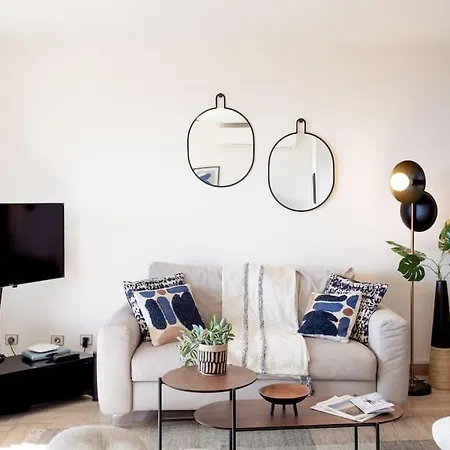 L11 Claire Fontaine Sea View 2 Bdr Ac Parking Swiming Pool